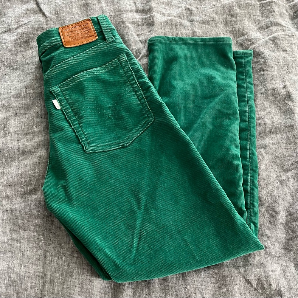 Levi Wedgie Straight Corduroys